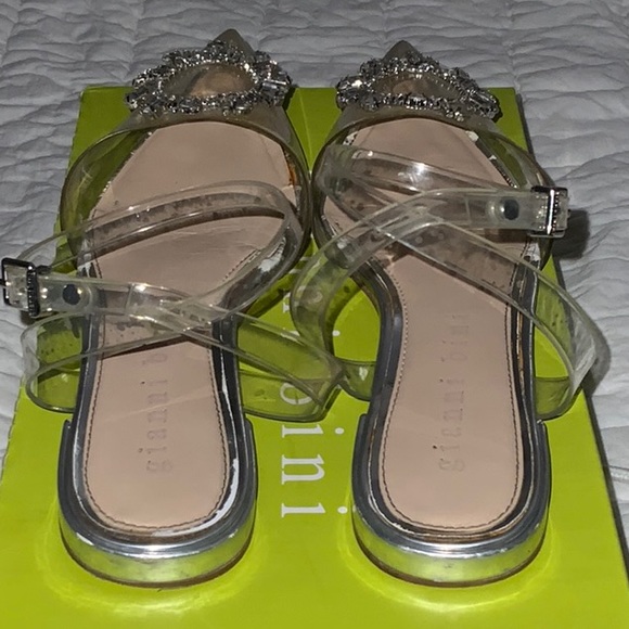 Gianni Bini Vailie Ankle Strap Pointy Flat SZ 8 in Clear PVC - Picture 8 of 16
